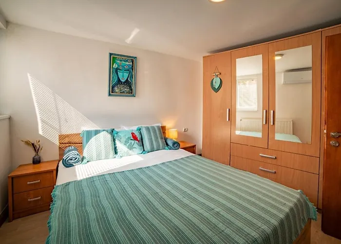 2br Cozy House Near Tsarevets Fortress Апартамент Велико Търново